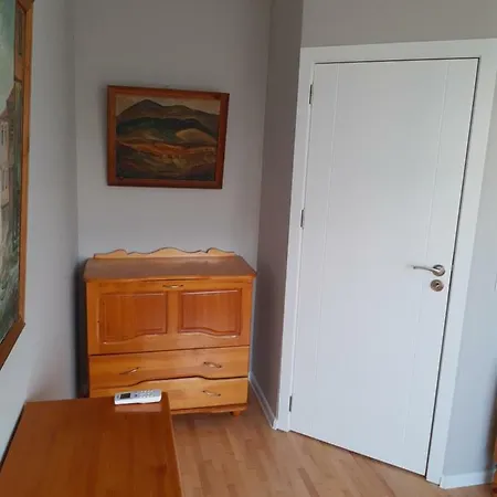 Guests Gallery *